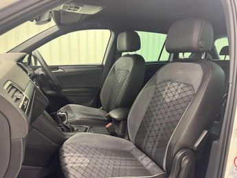 Volkswagen Tiguan 1.5 TSI R-Line SUV 5dr Petrol DSG Euro 6 (s/s) (150 ps)