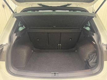 Volkswagen Tiguan Tiguan 1.5 TSI R-Line SUV 5dr Petrol DSG Euro 6 (s/s) (150 ps)