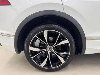 Volkswagen Tiguan Tiguan 1.5 TSI R-Line SUV 5dr Petrol DSG Euro 6 (s/s) (150 ps)