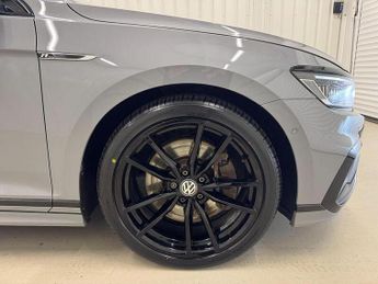 Volkswagen Passat Passat 2.0 BiTDI R-Line Edition DSG 4Motion Euro 6 (s/s) 5dr