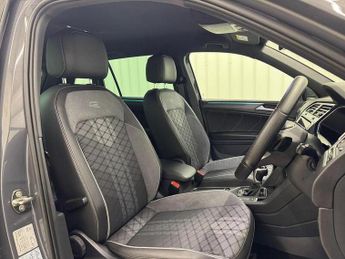 Volkswagen Tiguan Tiguan 1.5 TSI R-Line DSG Euro 6 (s/s) 5dr