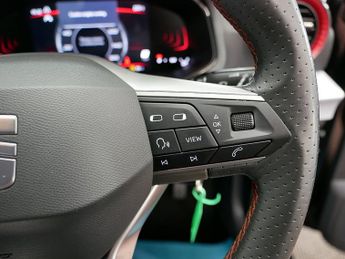 SEAT Arona TSI FR