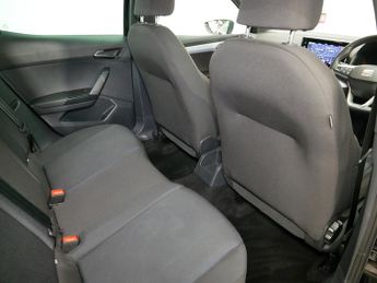 SEAT Arona TSI FR