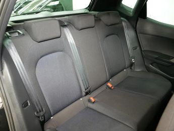SEAT Arona TSI FR
