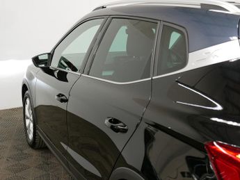 SEAT Arona TSI FR