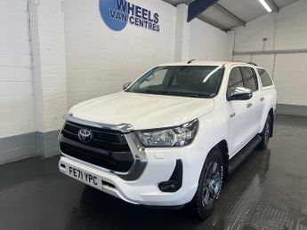 Toyota Hi Lux 2.4 D-4D Icon Pickup Double Cab 4dr Diesel Auto 4WD Euro 6 (s/s)