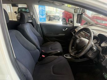 Honda Jazz 1.3h IMA HS Hatchback 5dr Petrol Hybrid CVT Euro 5 (102 ps)