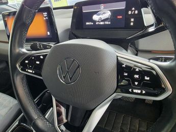 Volkswagen ID.3 Pro Performance 58kWh Life Hatchback 5dr Electric Auto (204 ps)