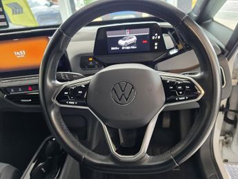 Volkswagen ID.3 Pro Performance 58kWh Life Hatchback 5dr Electric Auto (204 ps)