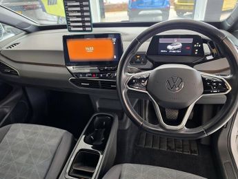 Volkswagen ID.3 Pro Performance 58kWh Life Hatchback 5dr Electric Auto (204 ps)