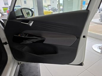 Volkswagen ID.3 Pro Performance 58kWh Life Hatchback 5dr Electric Auto (204 ps)