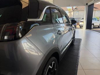 Vauxhall Crossland 1.5 Turbo D Ultimate SUV 5dr Diesel Auto Euro 6 (s/s) (120 ps)