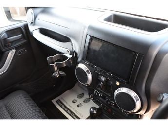 Jeep Wrangler V6 Sahara Unlimited