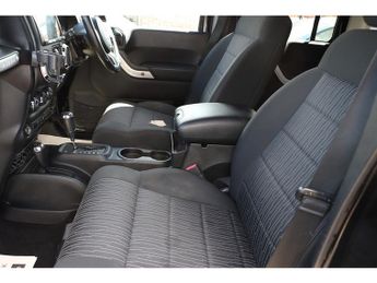 Jeep Wrangler V6 Sahara Unlimited