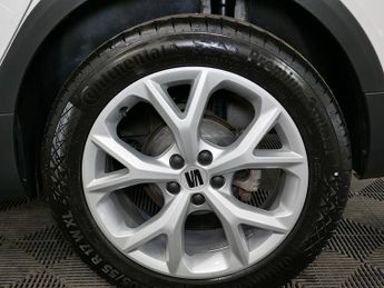 SEAT Arona TSI FR