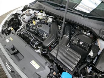 SEAT Arona TSI FR