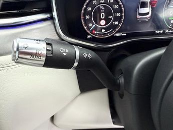 Jaguar F-PACE P400e R-Dynamic S