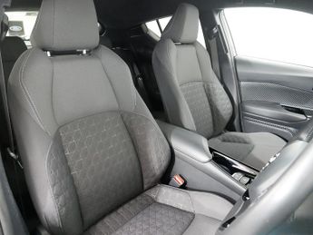 Toyota C-HR VVT-h Design