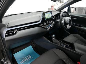 Toyota C-HR VVT-h Design