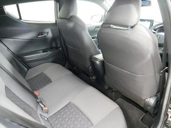 Toyota C-HR VVT-h Design