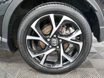 Toyota C-HR VVT-h Design