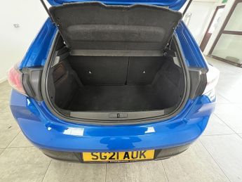 Peugeot 208 PureTech Allure Premium
