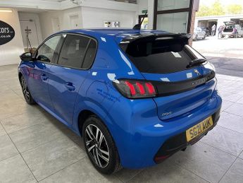 Peugeot 208 PureTech Allure Premium