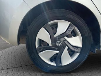 Honda FIT L PACKAGE