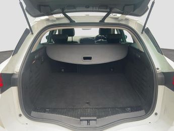 Renault Megane E-TECH Iconic