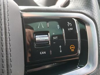 Land Rover Range Rover Evoque P300e Autobiography