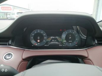 Land Rover Range Rover Evoque P300e Autobiography