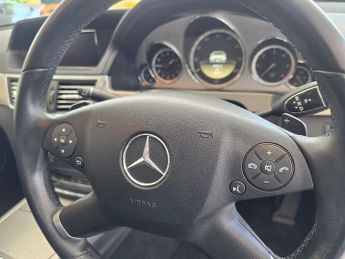 Mercedes-Benz E Class 3.0 E350 CDI V6 BlueEfficiency Avantgarde Edition 125 Saloon 4dr
