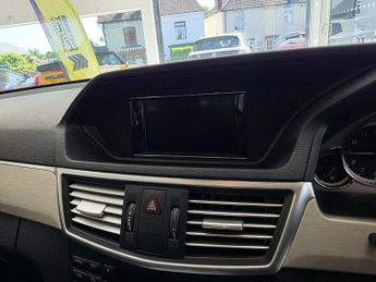 Mercedes-Benz E Class 3.0 E350 CDI V6 BlueEfficiency Avantgarde Edition 125 Saloon 4dr