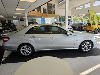 Mercedes-Benz E Class 3.0 E350 CDI V6 BlueEfficiency Avantgarde Edition 125 Saloon 4dr