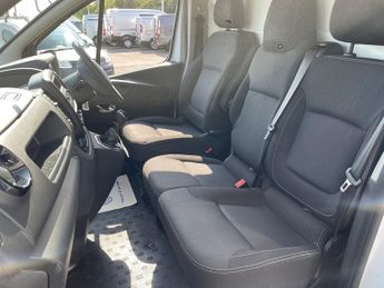 Nissan NV300 2.0 dCi 28 Acenta Panel Van 4dr Diesel Manual L1 H1 Euro 6 (120 