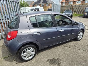 Renault Clio VVT Privilege