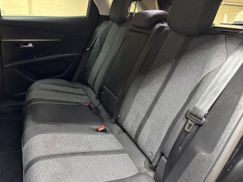 Peugeot 3008 BlueHDi Allure