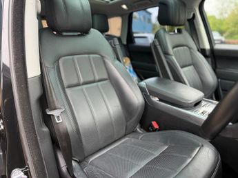Land Rover Range Rover Sport P400e HSE Dynamic