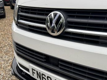 Volkswagen Transporter T6 T28 102 LWB