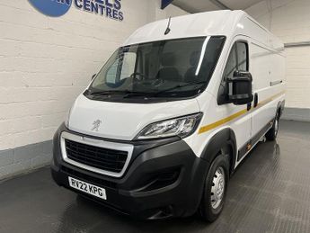 Peugeot Boxer 2.2 BlueHDi 435 Professional Panel Van 5dr Diesel Manual L4 H2 E