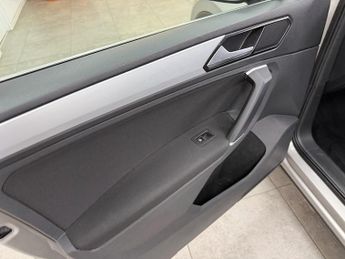 Volkswagen Tiguan TDI BlueMotion Tech SE Navigation