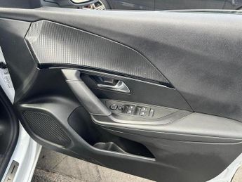 Peugeot E-2008 50kWh GT SUV 5dr Electric Auto (7kW Charger) (136 ps)