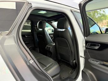 Jaguar F-PACE P300 300 Sport