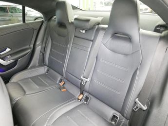 Mercedes-Benz CLA CLA180 AMG Line