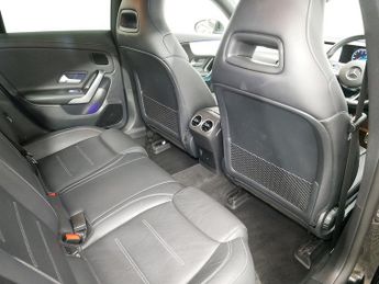 Mercedes-Benz CLA CLA180 AMG Line