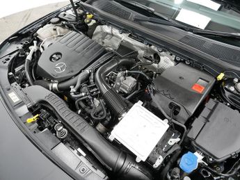 Mercedes-Benz CLA CLA180 AMG Line