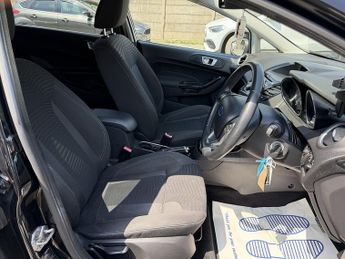 Ford Fiesta 1.0T EcoBoost Titanium Hatchback 5dr Petrol Powershift Euro 5 (1