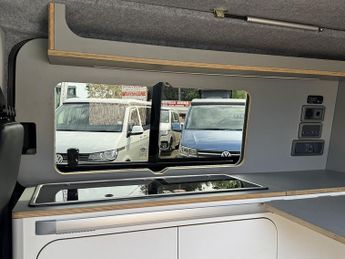 Volkswagen Transporter T6.1 T30 150 DSG SWB Highline