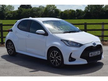Toyota Yaris VVT-h Design
