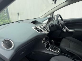 Ford Fiesta 1.4 Zetec Hatchback 5dr Petrol Automatic (154 g/km, 94 bhp)